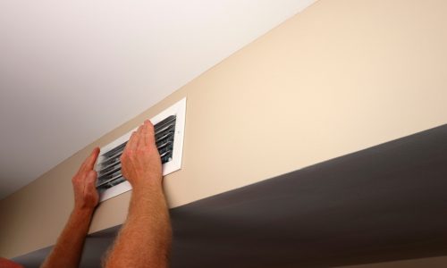 Does Closing Air Vents Help Cool Other Rooms?