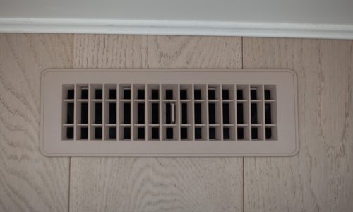 How to Paint Vent Covers to Match Walls